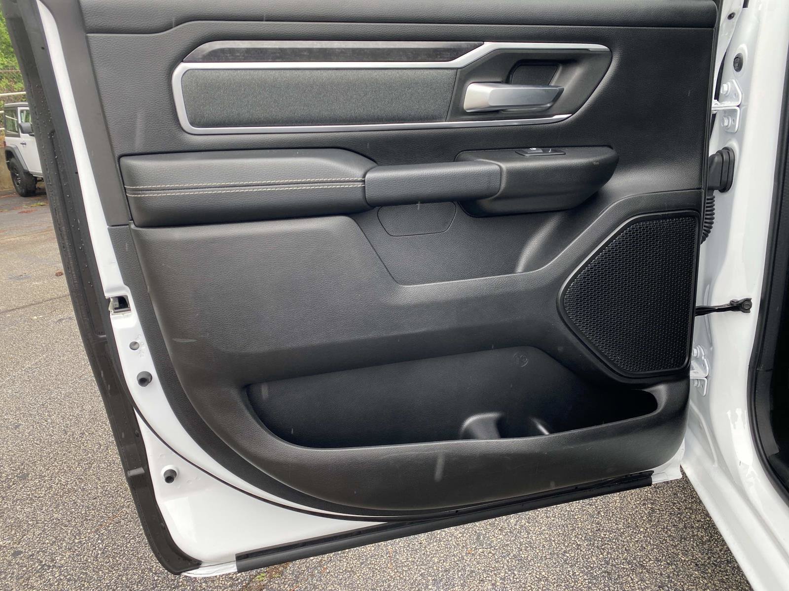 Used 2023 RAM 1500 Big Horn AWD/4WD image 19