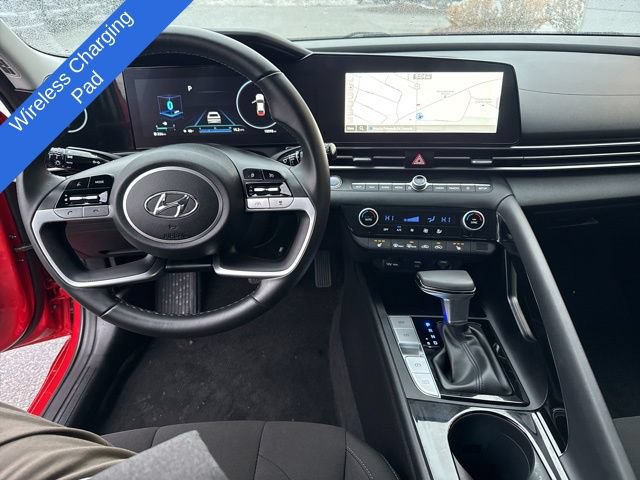 Used 2023 Hyundai Elantra SEL w/ Convenience Package FWD image 28