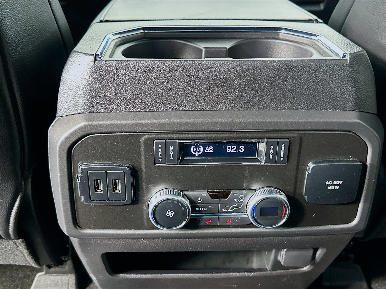 Used 2019 Ford Expedition Limited w/ Equipment Group 302A AWD/4WD image 27