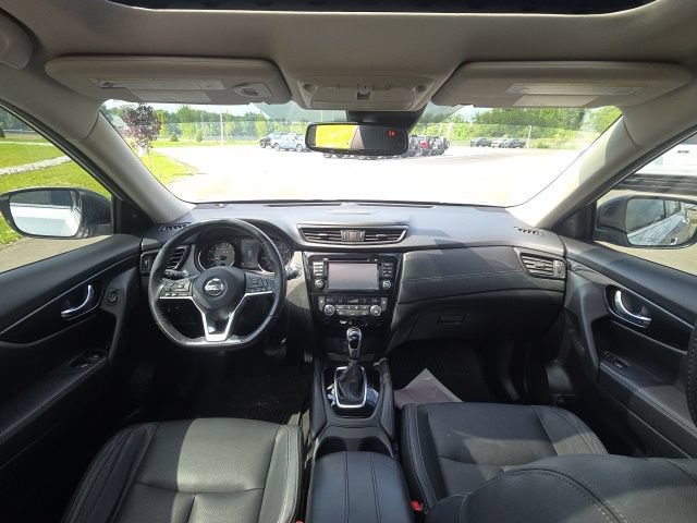 Used 2017 Nissan Rogue SL w/ SL Premium Package FWD image 20
