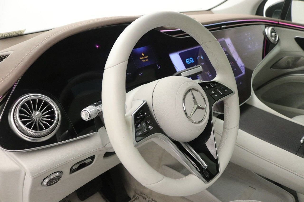 Certified 2023 Mercedes-Benz EQS 580 4MATIC SUV image 17