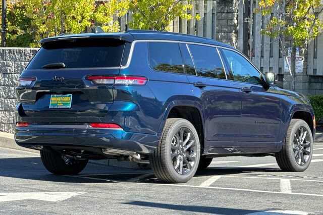 New 2026 Jeep Grand Cherokee L Limited AWD/4WD image 4