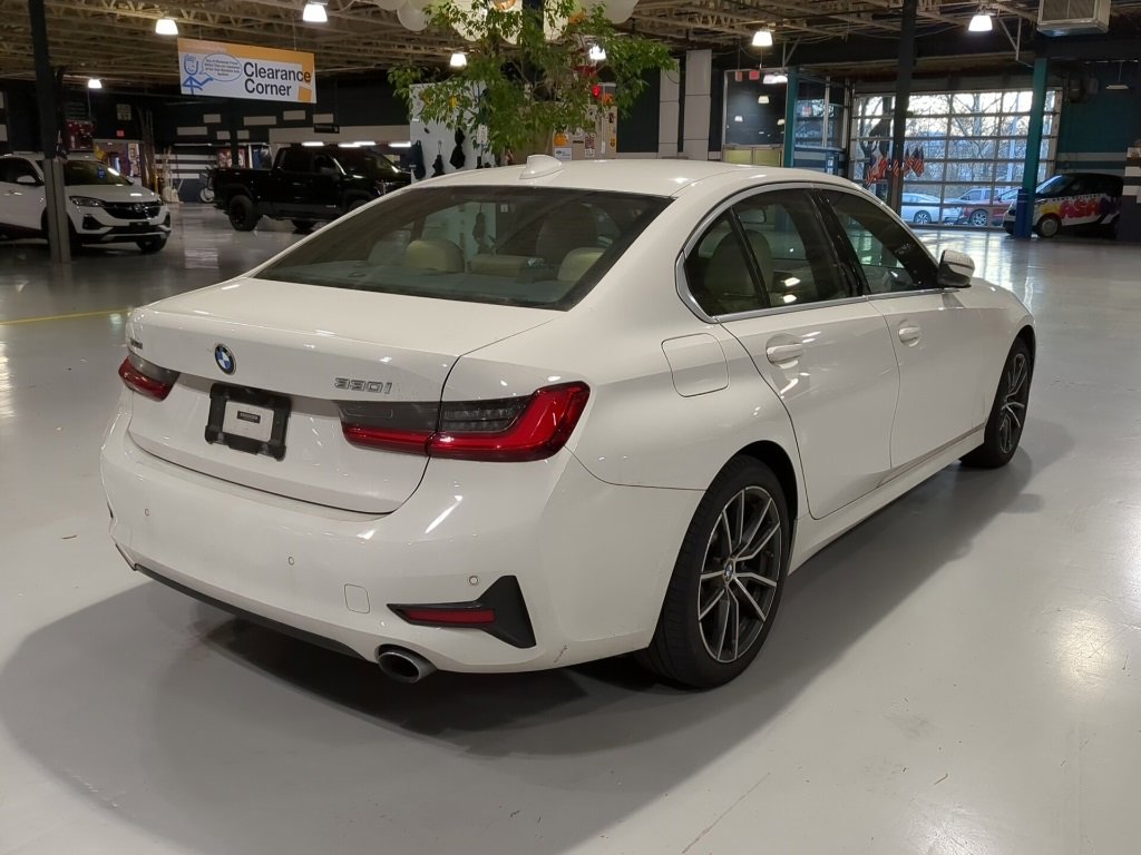 Used 2020 BMW 330i xDrive Sedan w/ Premium Package image 7