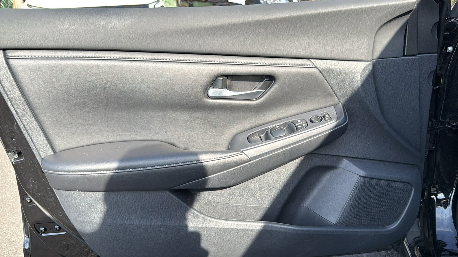 Certified 2022 Nissan Sentra SV w/ All-Weather Package FWD image 6