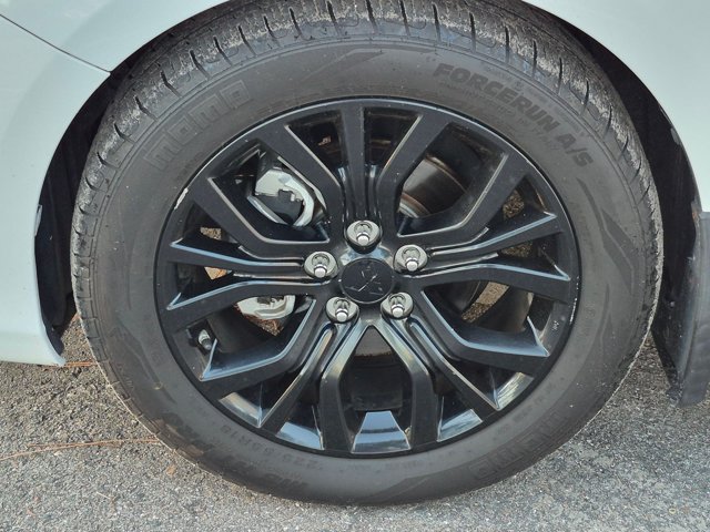 Used 2012 Toyota Camry LE FWD image 15