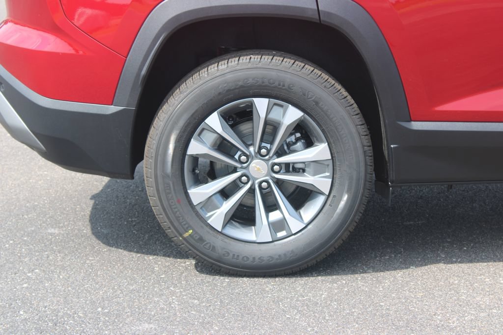 New 2027 Chevrolet Equinox LT w/ Convenience Package II FWD image 14