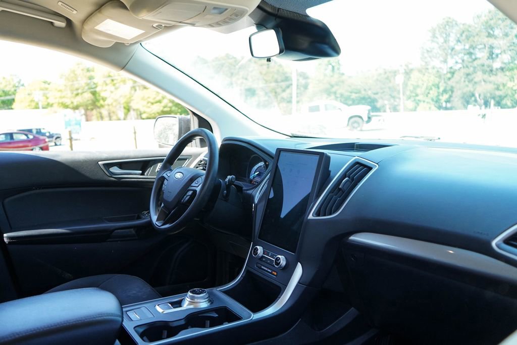 Used 2024 Ford Edge SE AWD/4WD image 13