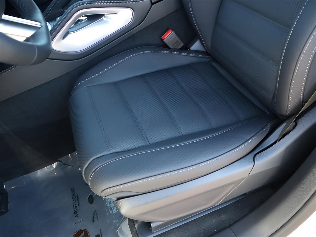 New 2026 Mercedes-Benz GLS 450 4MATIC image 33