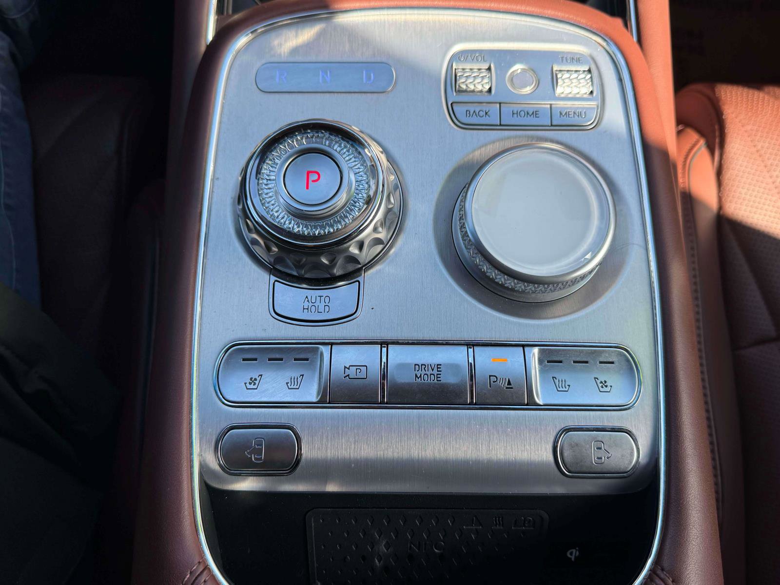 Used 2024 Genesis G90 3.5T image 31