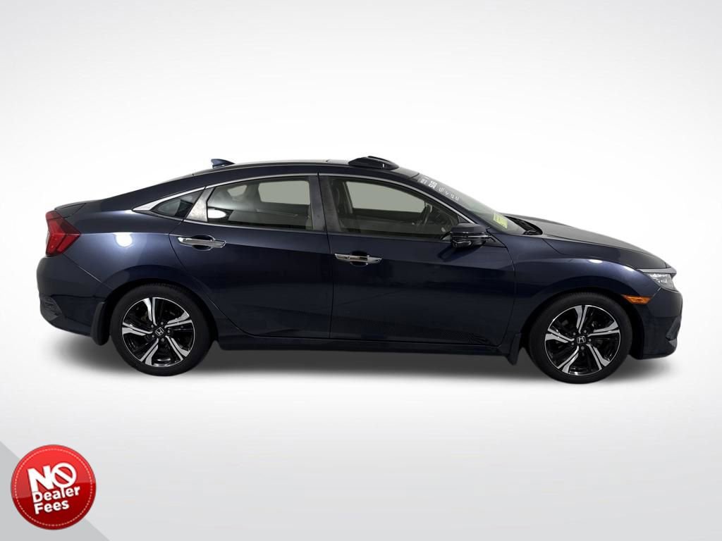 Used 2018 Honda Civic Touring image 2