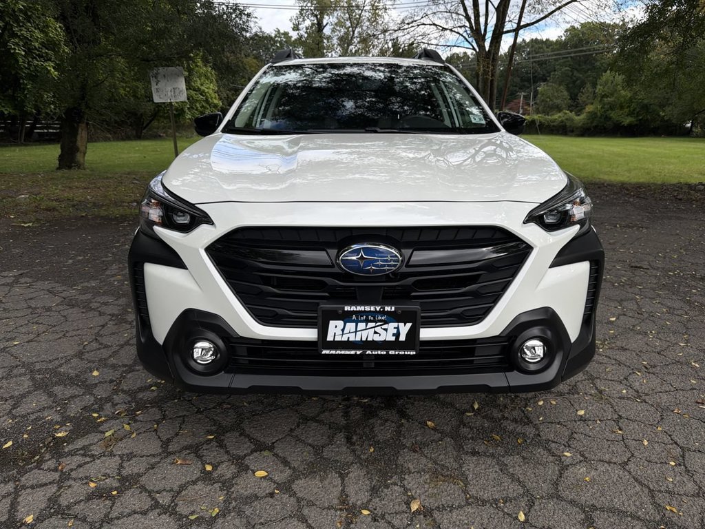 Certified 2025 Subaru Outback Onyx Edition AWD/4WD image 3