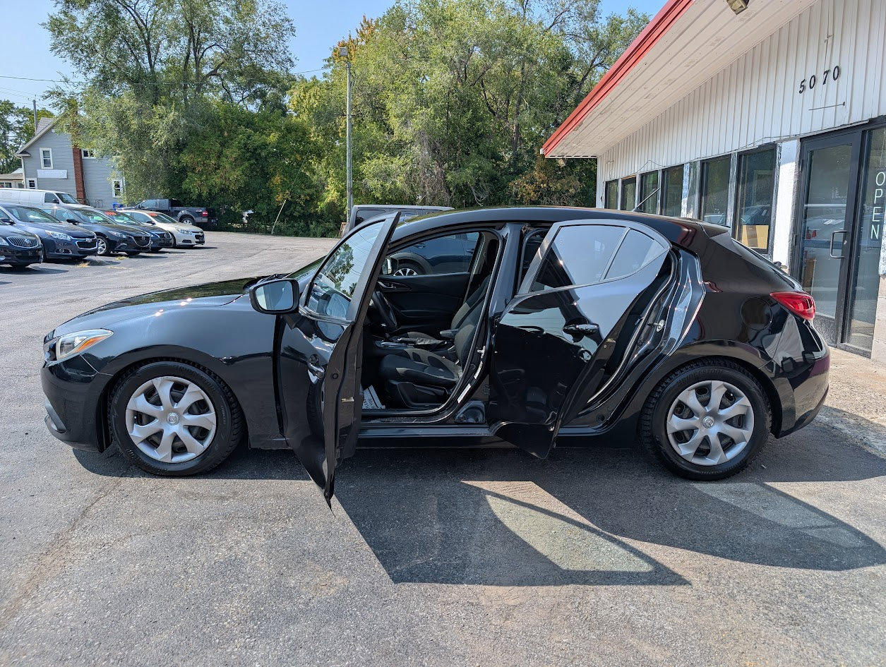 Used 2014 MAZDA MAZDA3 i Sport image 5