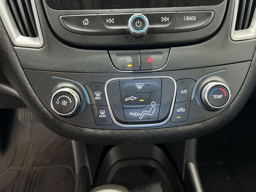 Used 2024 Chevrolet Malibu RS FWD image 16