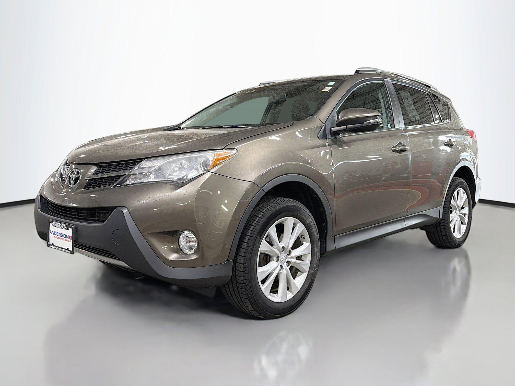 Used 2014 Toyota RAV4 Limited AWD/4WD image 3