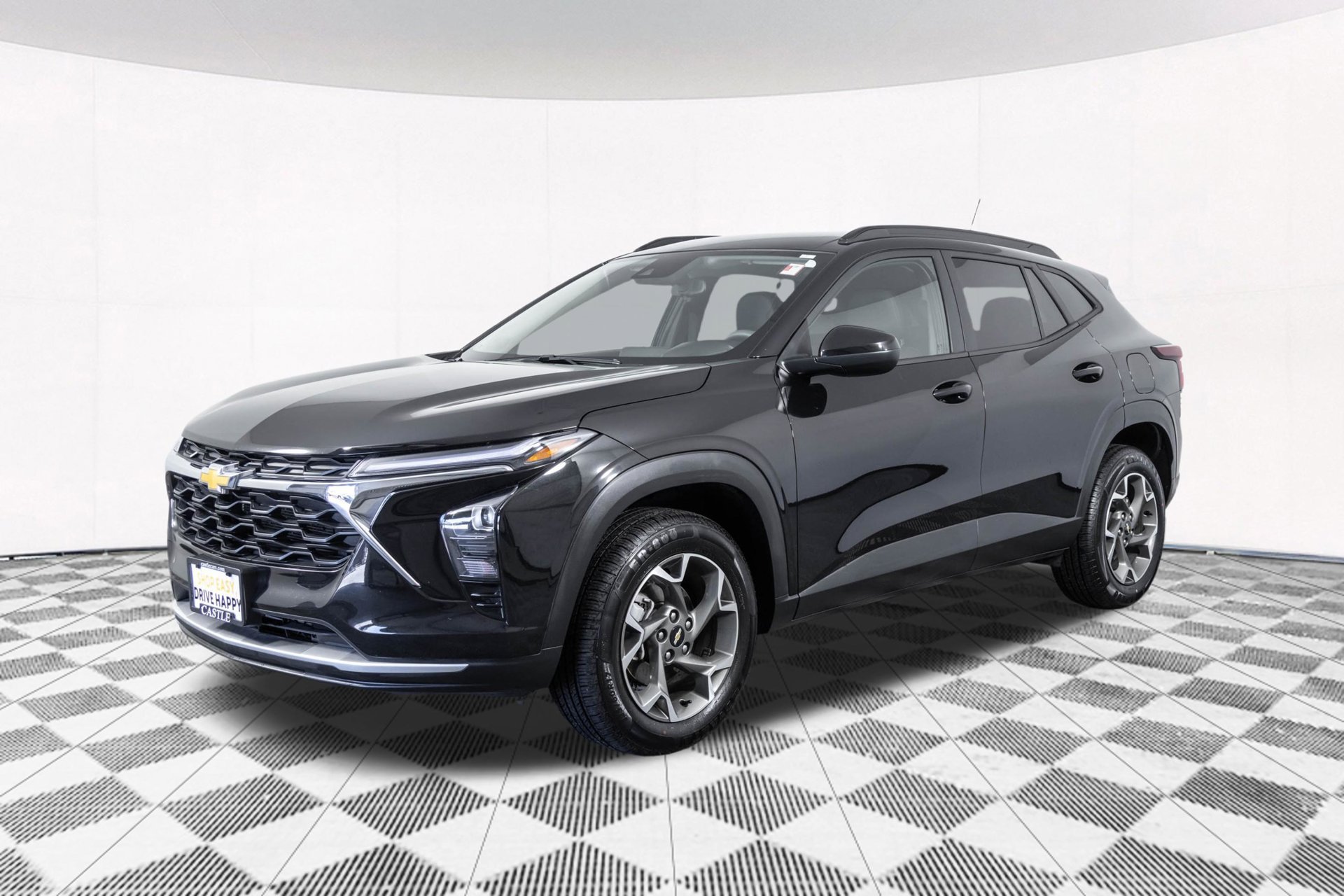 Used 2025 Chevrolet Trax LT FWD image 11