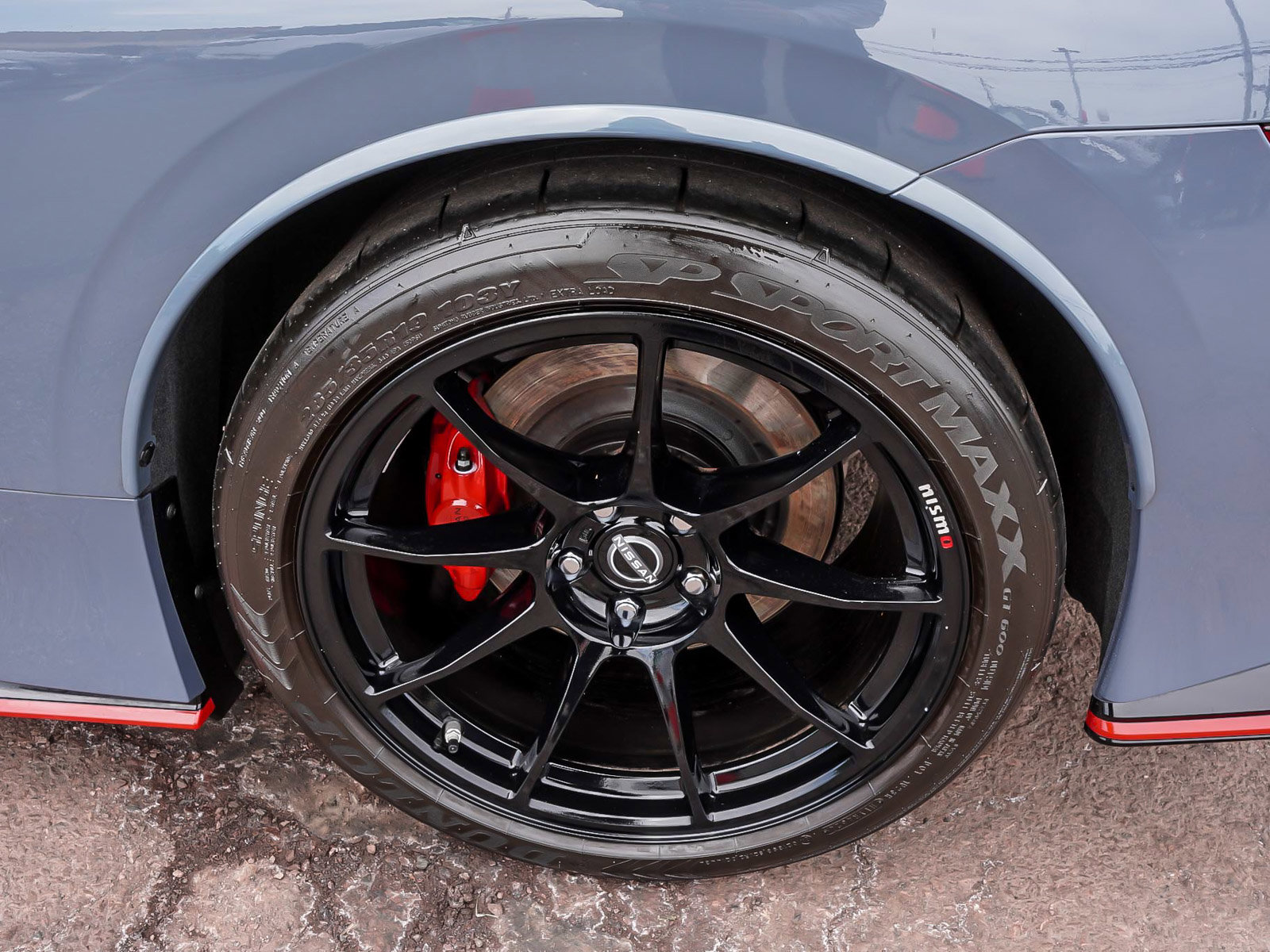 Used 2025 Nissan Z NISMO w/ Floor Mat Package RWD image 7