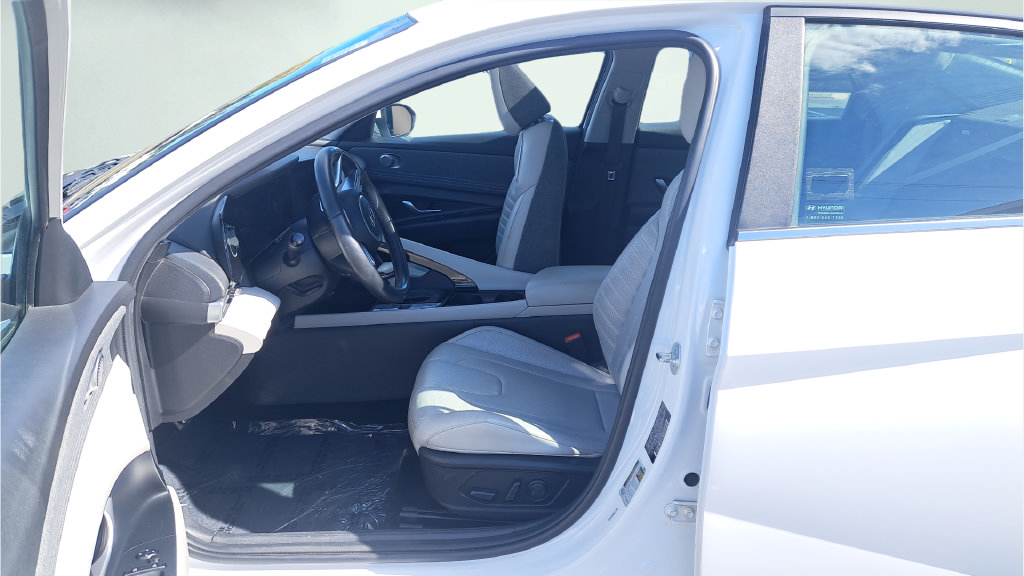 Used 2024 Hyundai Elantra Limited FWD image 22