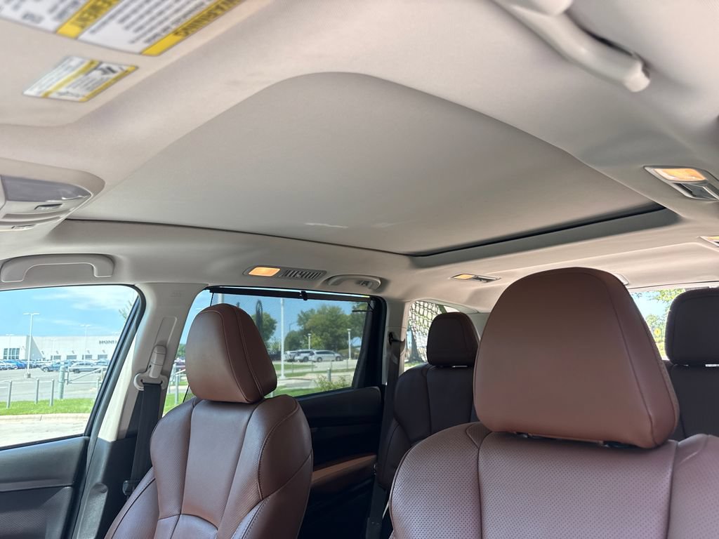 Used 2019 Subaru Ascent Touring w/ Popular Package #2 AWD/4WD image 30