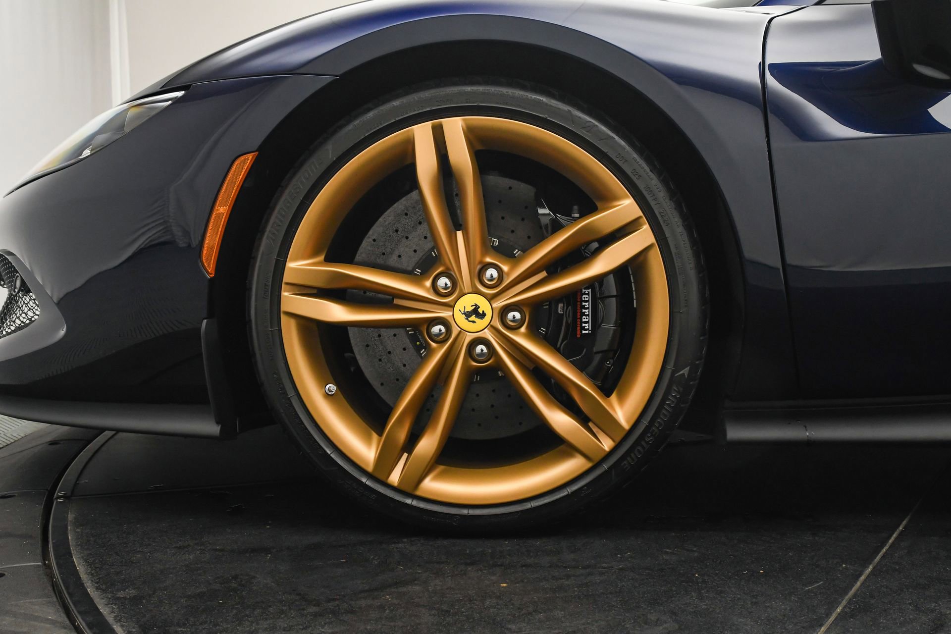 Used 2025 Ferrari 296 GTS image 33