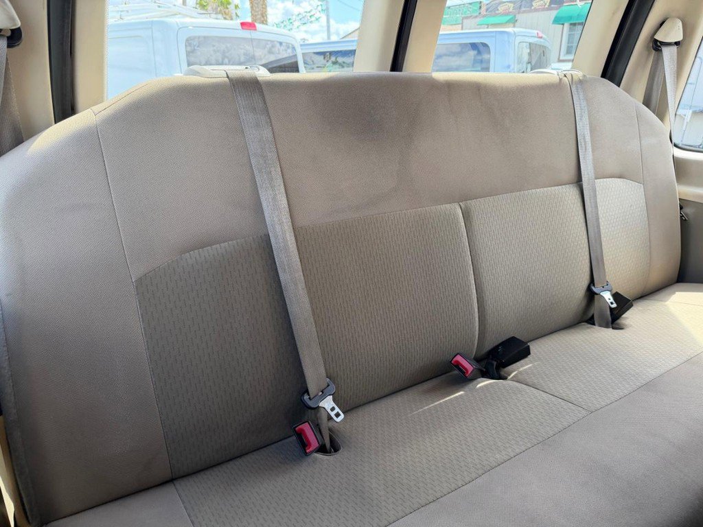 Used 2014 Ford E-350 and Econoline 350 XLT RWD image 39
