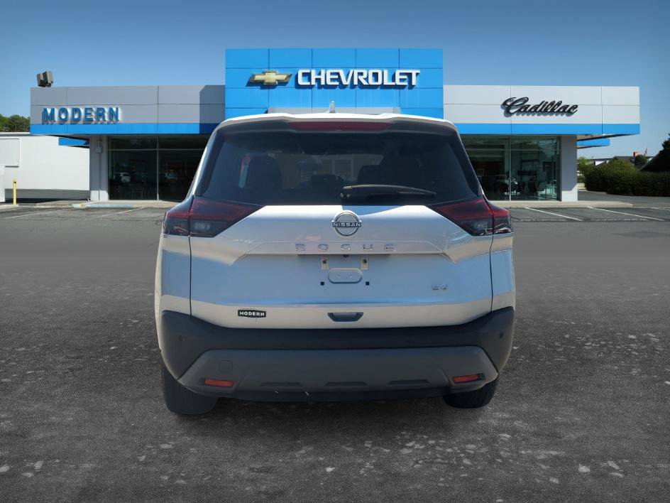 Used 2023 Nissan Rogue SV FWD image 4