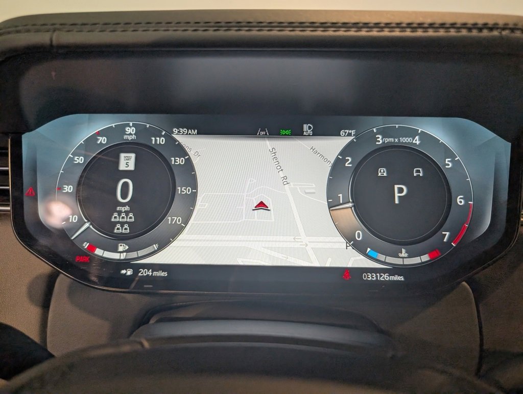 Used 2024 Land Rover Range Rover Long Wheelbase SE image 18