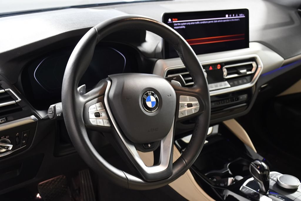 Used 2023 BMW X4 xDrive30i AWD/4WD image 13
