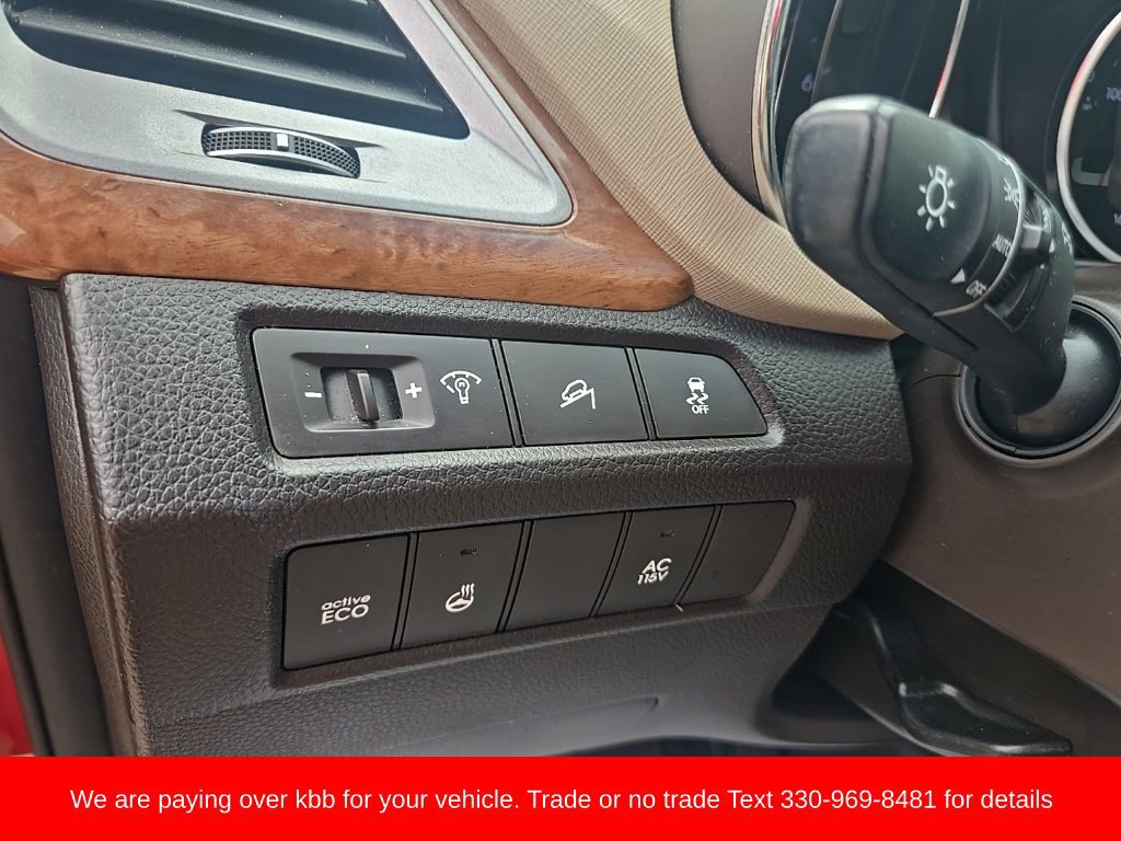 Used 2013 Hyundai Santa Fe Limited w/ Technology Pkg FWD image 13
