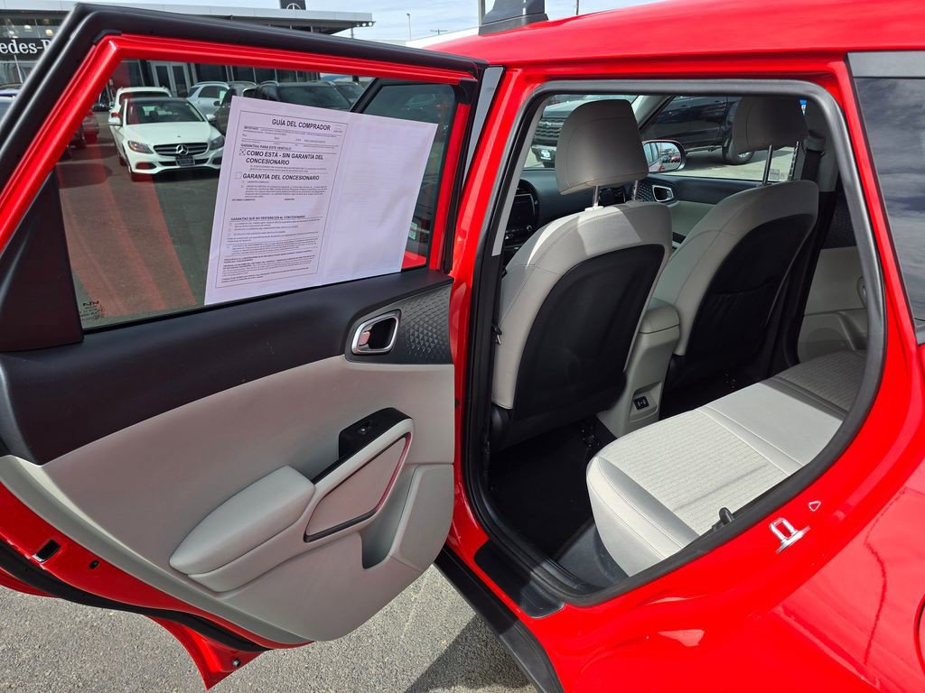 Used 2025 Kia Soul EX FWD image 15