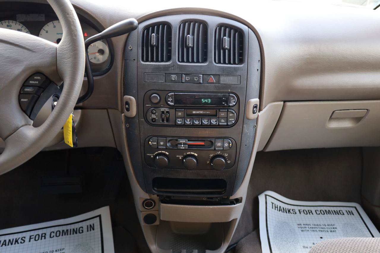 Used 2003 Dodge Grand Caravan SE FWD image 9