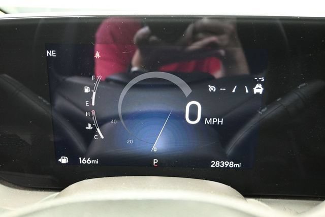 Used 2025 Buick Encore GX Preferred AWD/4WD image 28