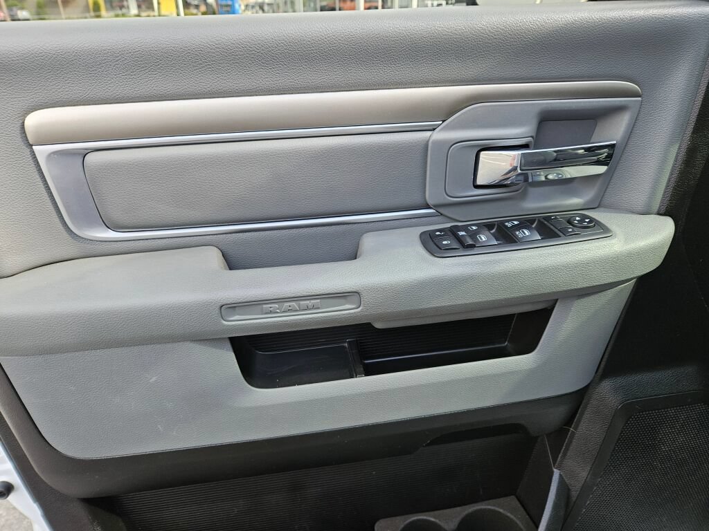 Used 2019 RAM 1500 Classic SLT w/ Protection Group AWD/4WD image 21