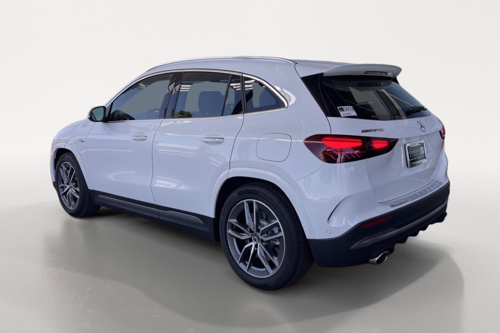 New 2025 Mercedes-Benz GLA 35 AMG 4MATIC image 3