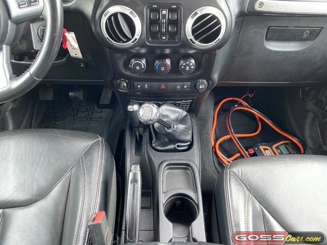 Used 2016 Jeep Wrangler Unlimited Rubicon AWD/4WD image 11