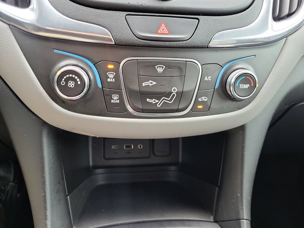 Used 2019 Chevrolet Equinox LS FWD image 22