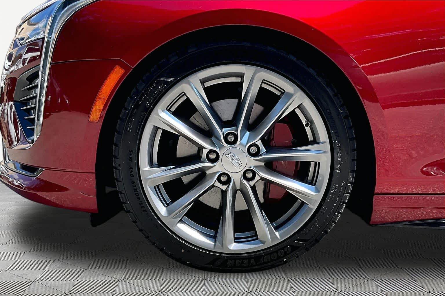 Used 2022 Cadillac CT4 V w/ Technology Package RWD image 21