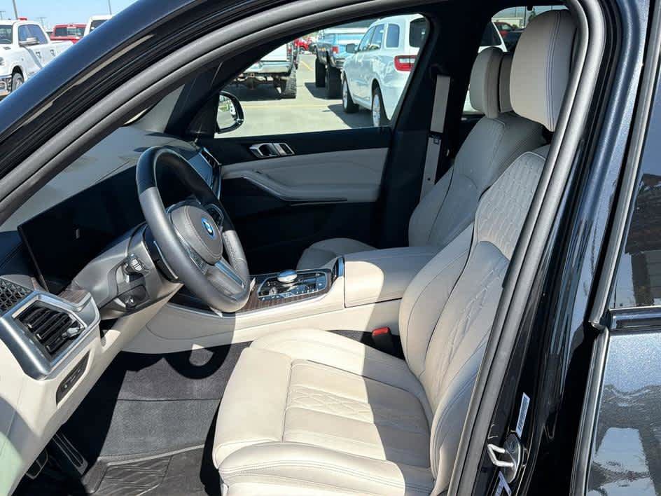 Used 2026 BMW X5 xDrive50e w/ Executive Package AWD/4WD image 11