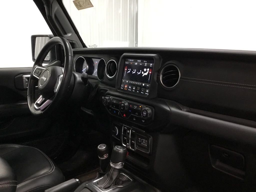 Used 2022 Jeep Wrangler Unlimited Sahara image 19