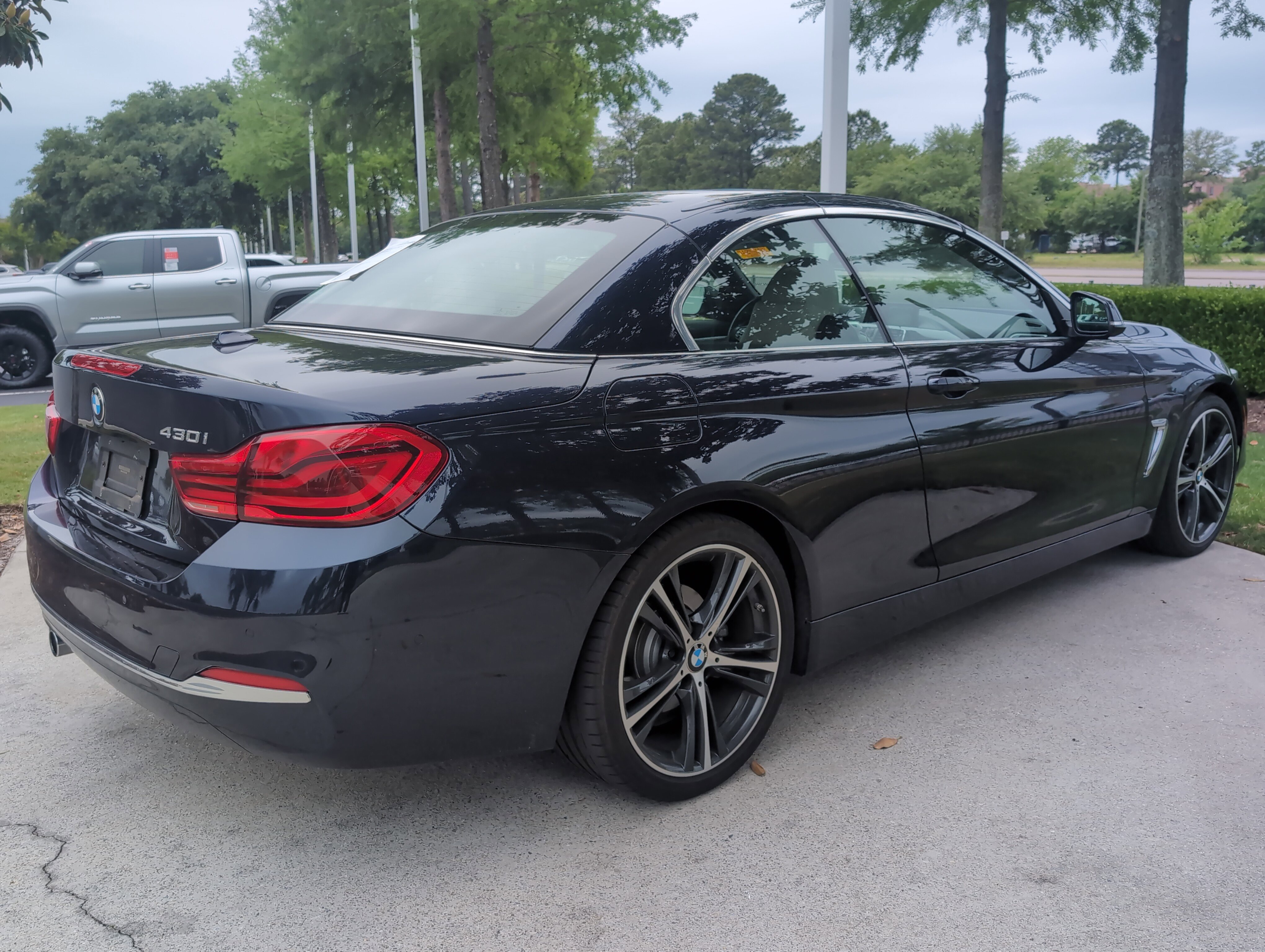 Used 2019 BMW 430i Convertible w/ Executive Package RWD image 10