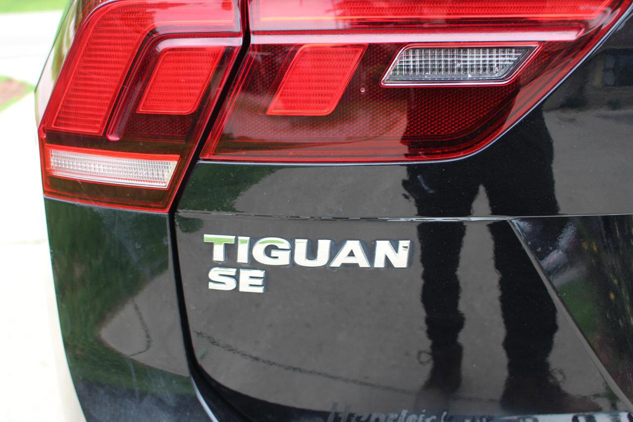 Used 2020 Volkswagen Tiguan SE w/ Panoramic Sunroof Package FWD image 45