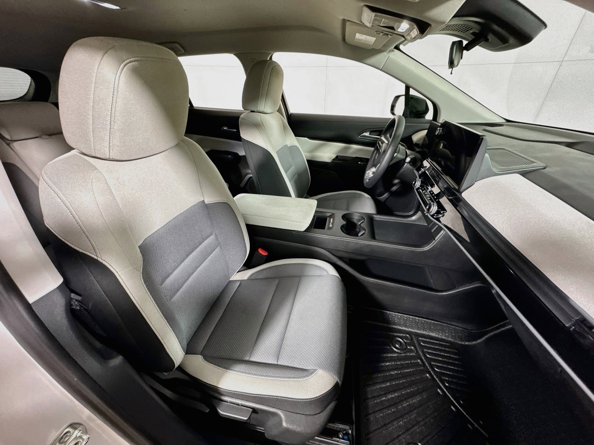 Used 2025 Honda Prologue EX image 27
