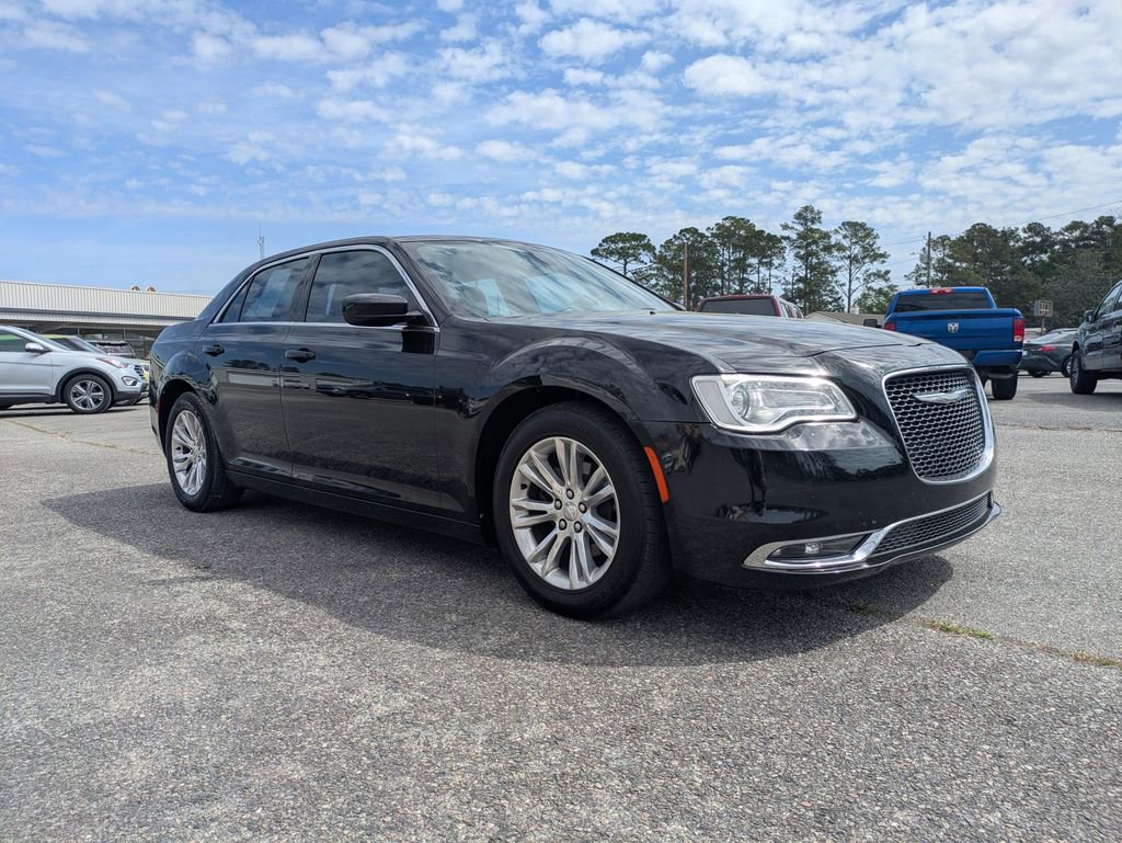 Used 2017 Chrysler 300 Limited w/ Value Package image 1