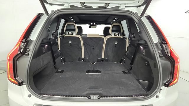 Certified 2026 Volvo XC90 B6 Plus w/ Protection Package Premier AWD/4WD image 42