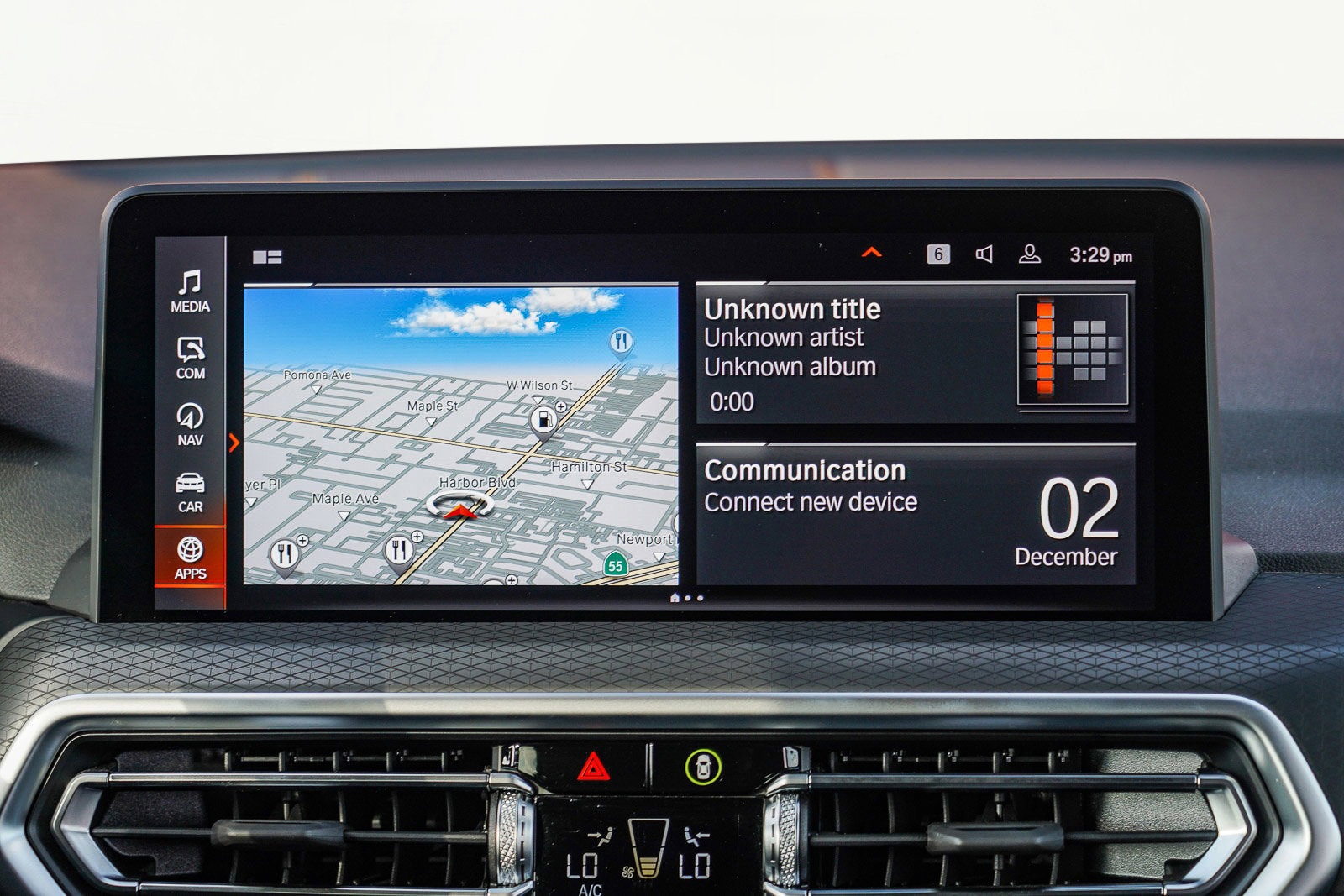 Used 2025 BMW X4 xDrive30i image 17