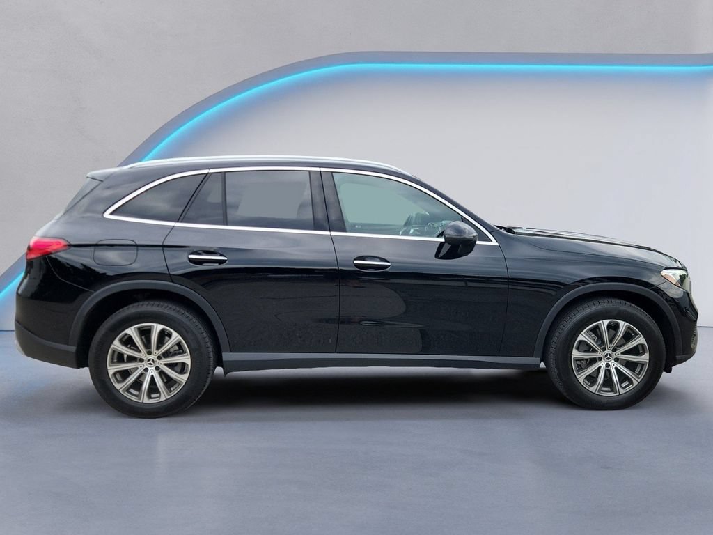Certified 2025 Mercedes-Benz GLC 300 4MATIC image 3