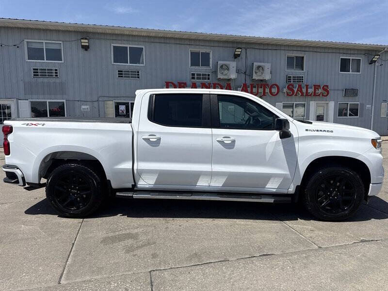 Used 2023 Chevrolet Silverado 1500 RST AWD/4WD image 9