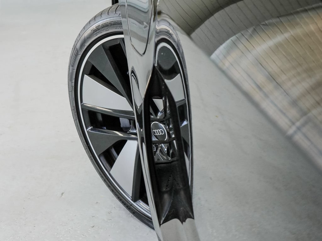 Used 2024 Audi e-tron GT Prestige AWD/4WD image 33