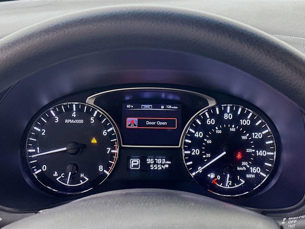 Used 2015 Nissan Pathfinder S image 12