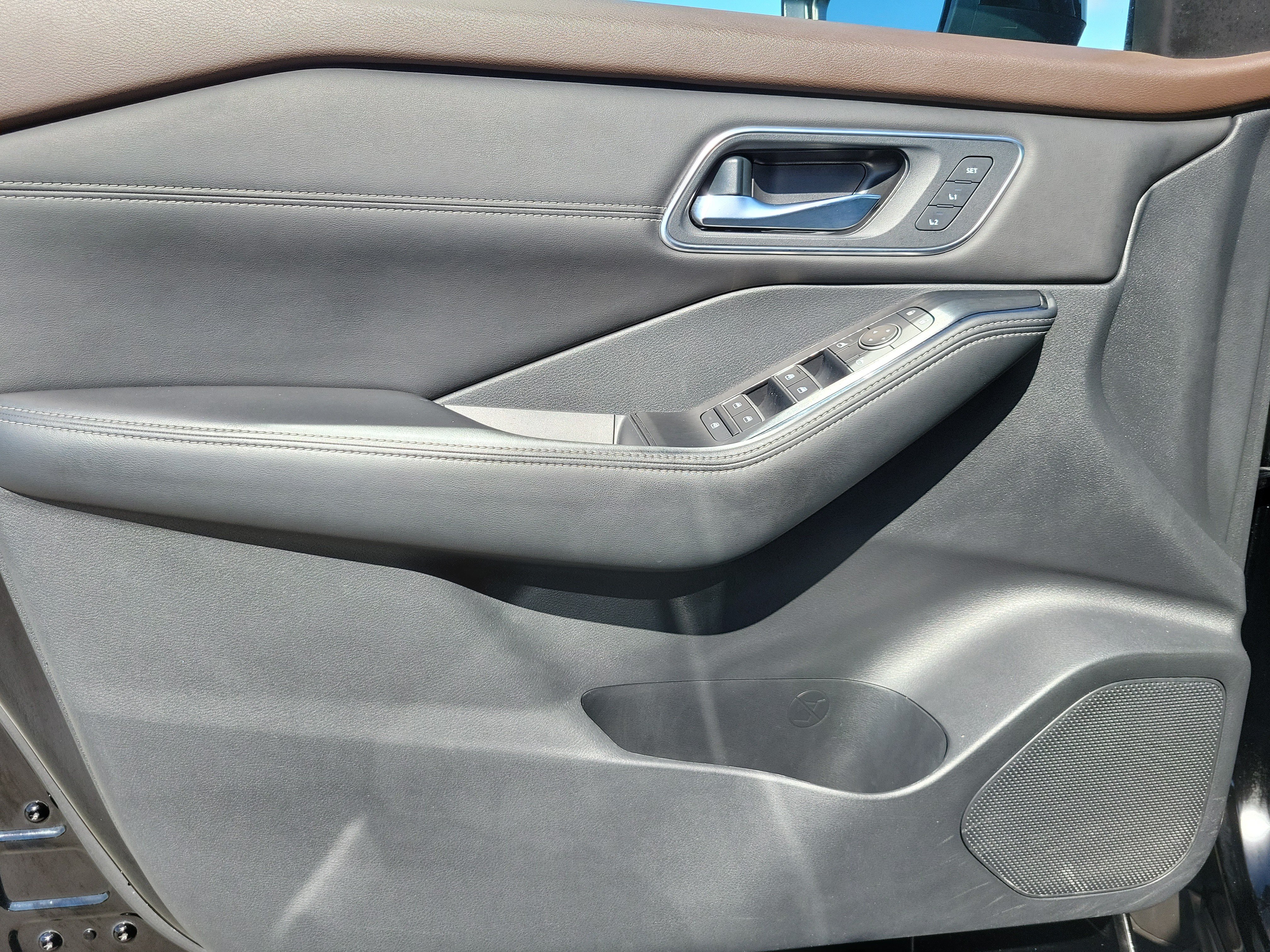 Used 2021 Nissan Rogue SL w/ Premium Package FWD image 22