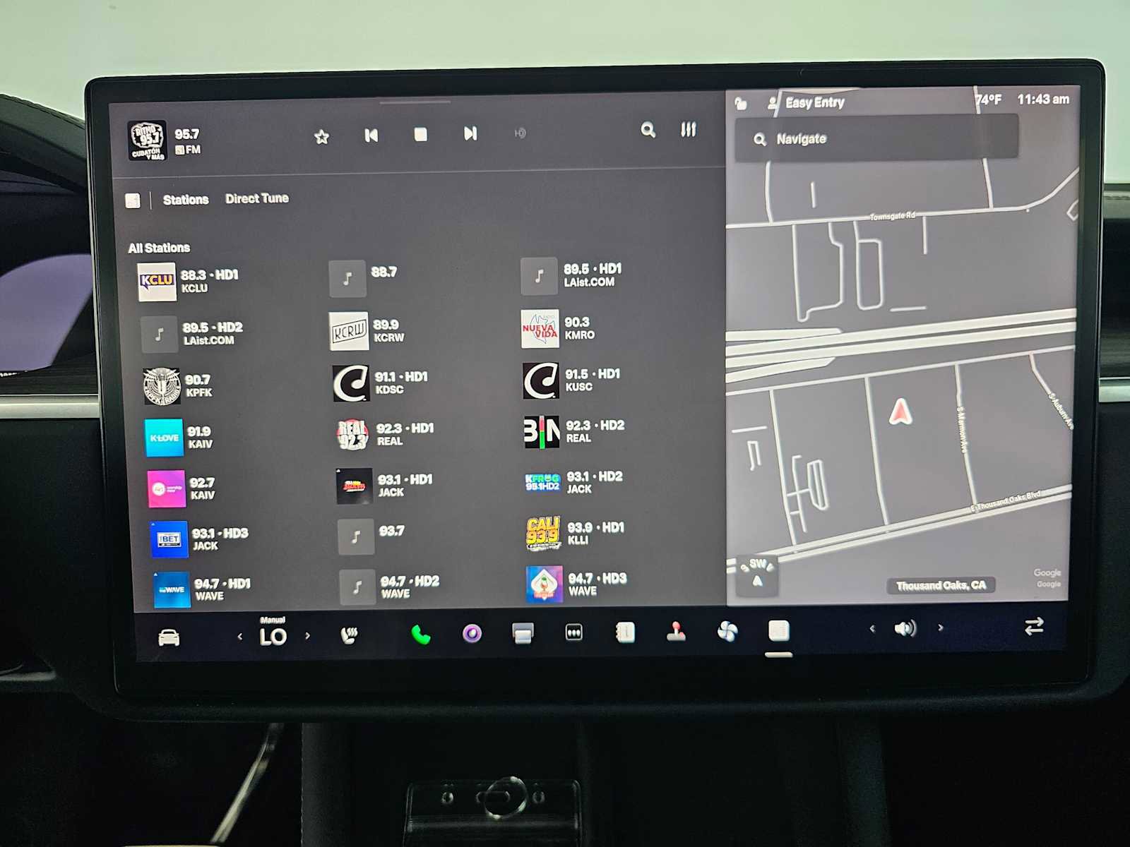 Used 2024 Tesla Model X AWD/4WD image 25